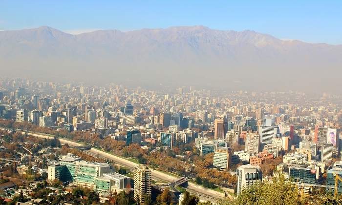 Santiago capital de Chile al amanecer
