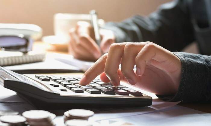 calculadora-dinero-dreamstime.jpg