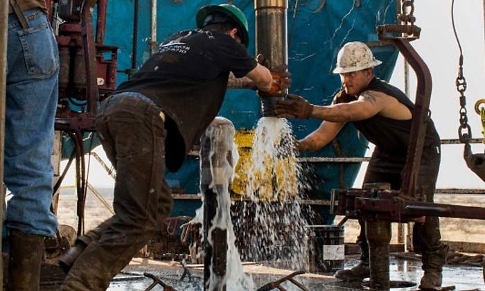 permian-fracking-trabajadores.jpg