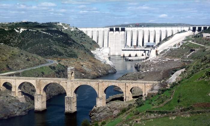 presa-de-alcantara.jpg