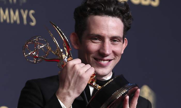 crown-emmy.jpg