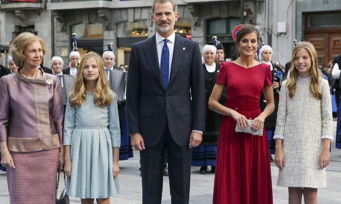 reyes-leonor-sofia-asturias-770.jpg