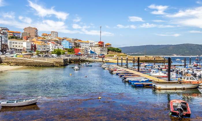 puerto-finesterre-galicia-dreamstime.jpg