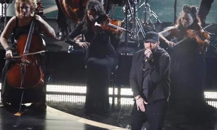 eminem-770-informalia-1.jpg