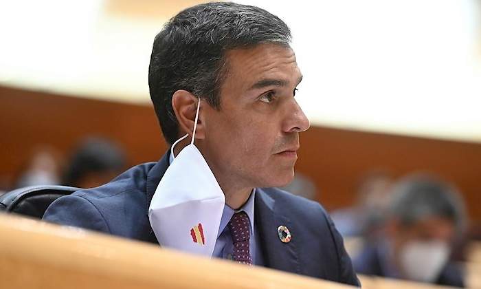 sanchez-mascarilla-senado-8sep20-efe.jpg