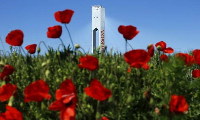 abengoa-torre-solar-amapolas-reuters.jpg