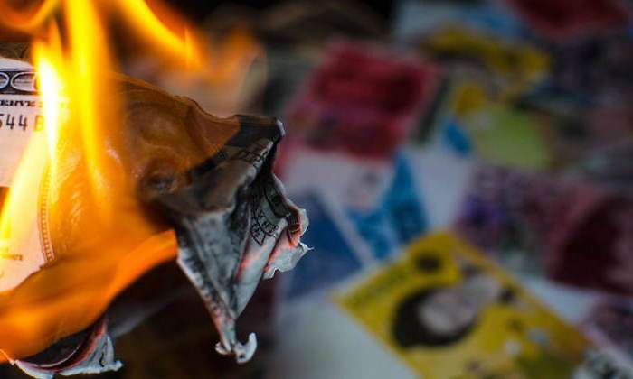 dolar-ardiendo-inflacion.jpg