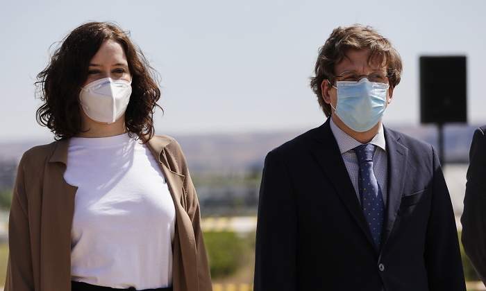 ayuso-almeida-mascarillas-ep.jpg