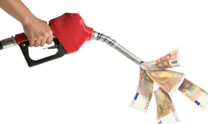 gasolina-billetes.jpg