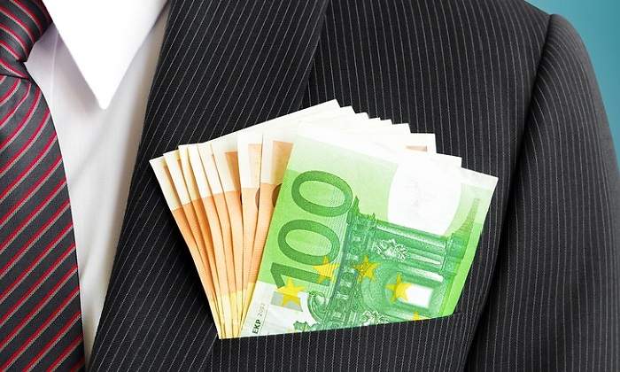 traje-dinero.jpg