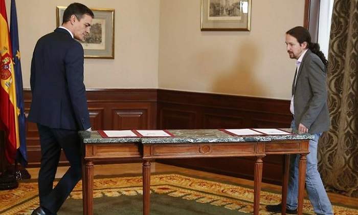pedro-sanchez-pablo-iglesias-psoe-podemos-firma-preacuerdo-gobierno-izquierdas-12noviembre2019-efe-770x420.jpg