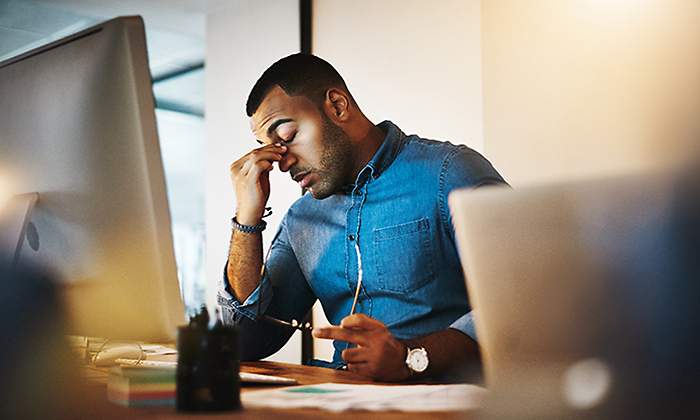 Empresario_preocupado_Istock.jpg