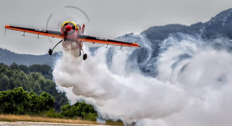 Avión de vuelo acrobático de Castor Fantoba.