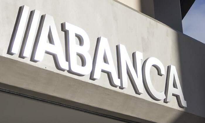 abanca-letrero-blanco.jpg