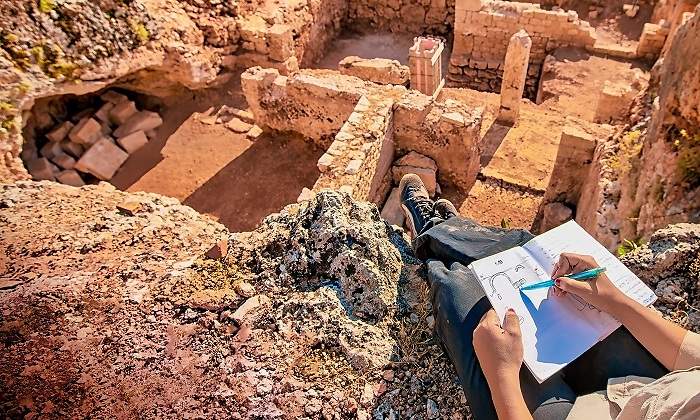 Restos-arqueologicos-de-un-casa-romana-iStock.jpg
