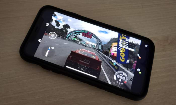 xbox-cloud-iphone.jpg