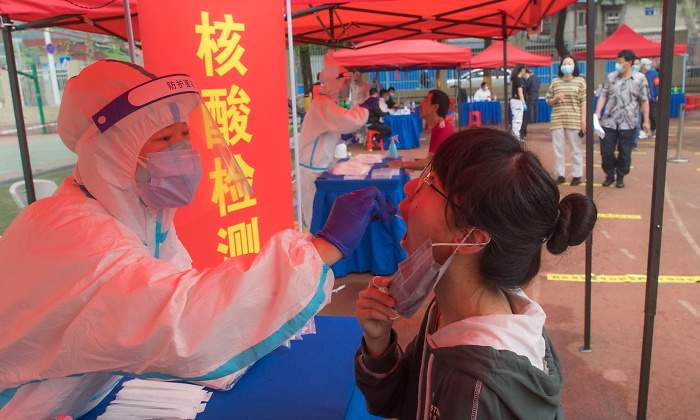 prueba-covid-wuhan-ep.jpg