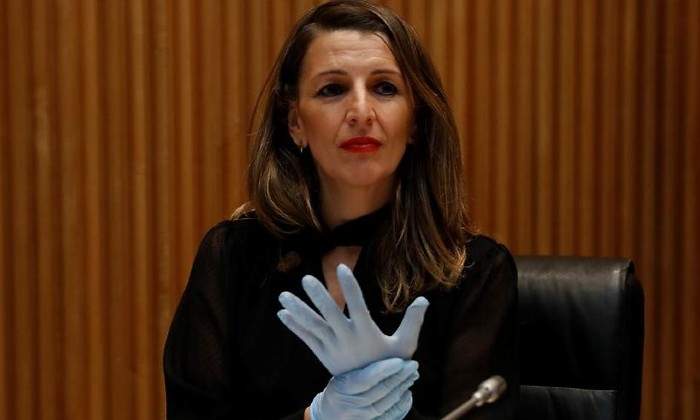 diaz-yolanda-guantes-efe.jpg