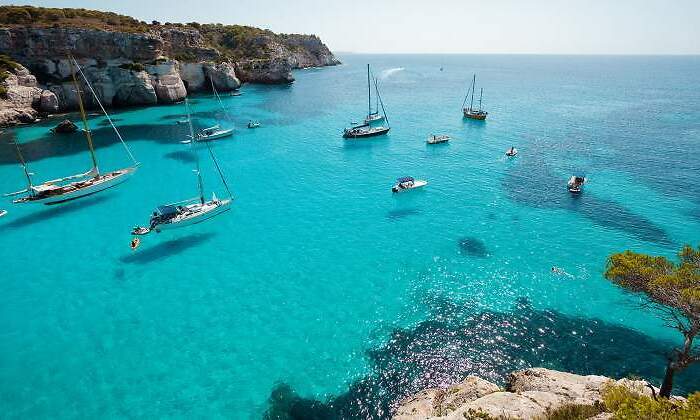 770x420-menorca-destinos-favoritos-para-verano-2018.jpg