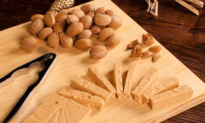 almendras-turron-jijona.jpg