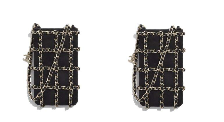 Portamóvil Chanel.