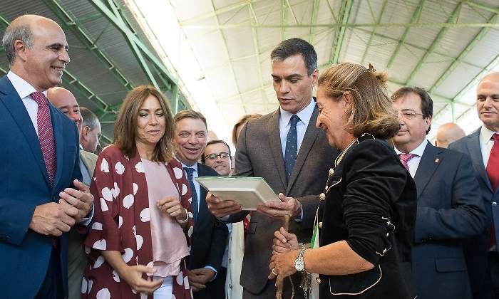 sanchez-zafra-jamon-junta-extremadura.jpg