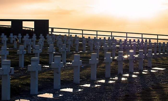 MalvinasCementerio770.jpg