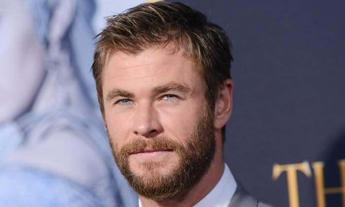 hemsworth-cara.jpg