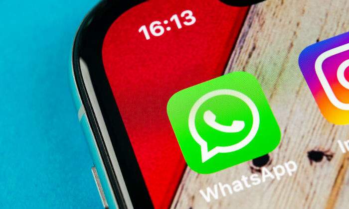 whatsapp-movil-alamy.jpg