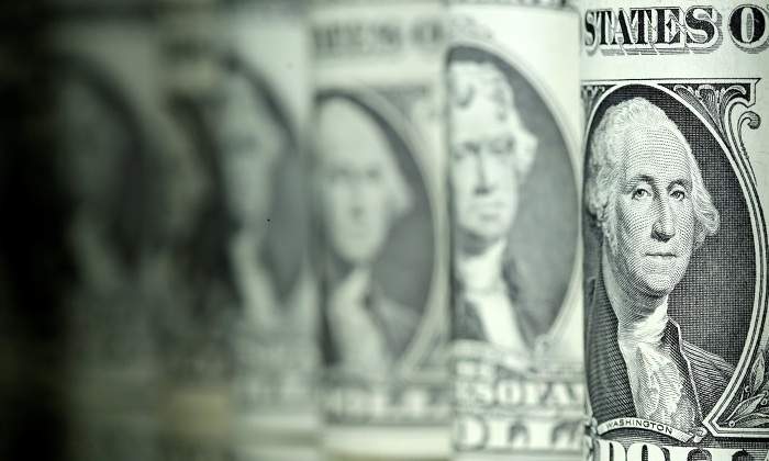 dolares-reuters-770.jpg