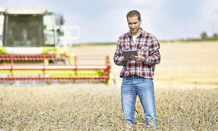 agricultor-tablet-tecnologia-770.jpg