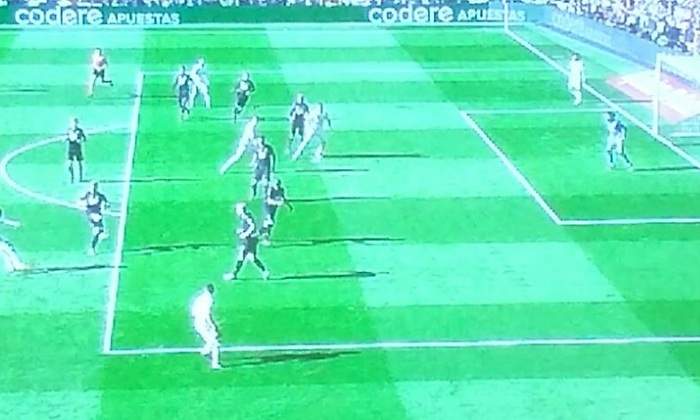 benzema-fuera-juego-captura-movistar.jpg