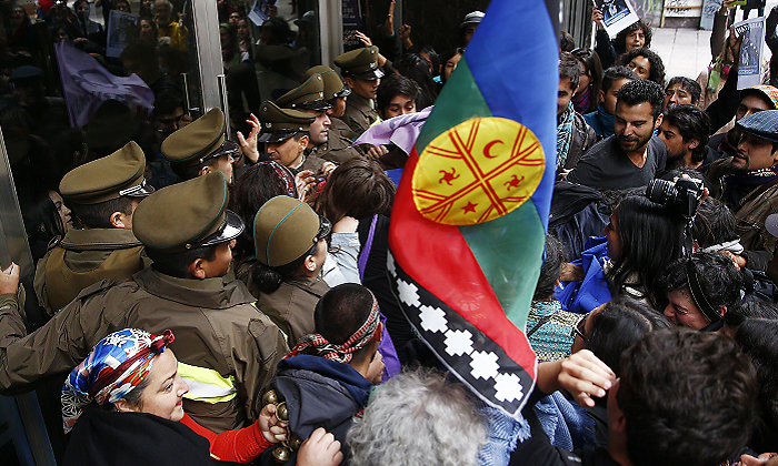 mapuches-protesta-efe.png