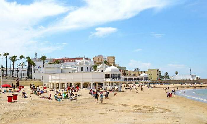 Playa-de-La-Caleta.jpg