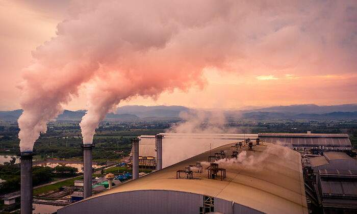chimeneas-humo-contaminacion-industria-fabricas-770-dreamstime.jpg