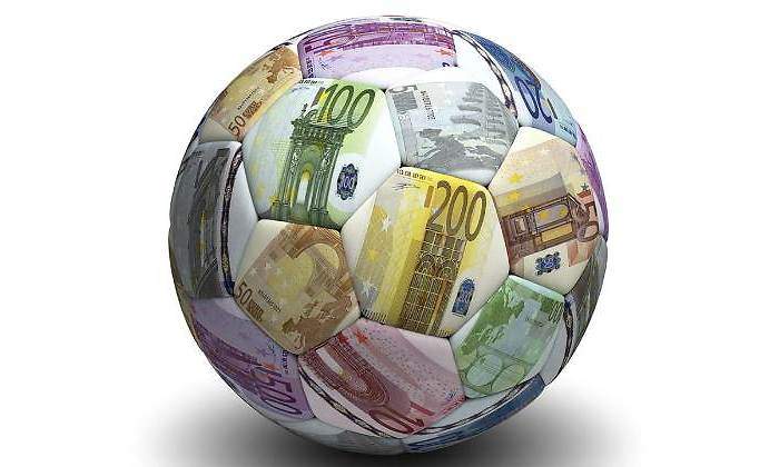 pelota-futbol-billetes-euros.jpg