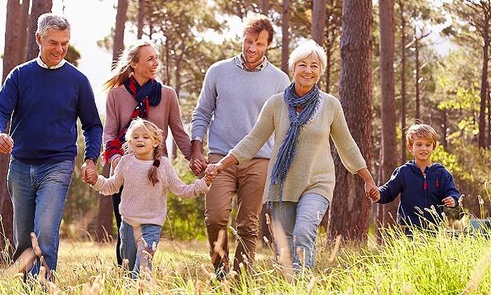 770-x-420-Familia-con-tres-generaciones-Istock.jpg
