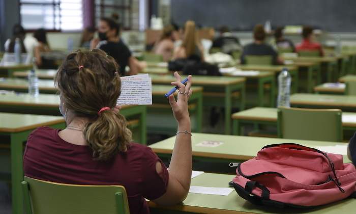 selectividad-estudiante-examen-2021-ep.jpg