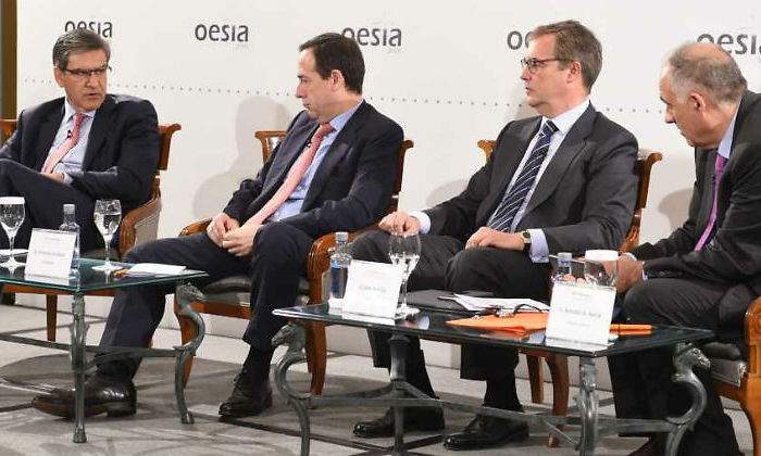 alvarez-gortazar-sevilla-amador-jornadas-ee.jpg