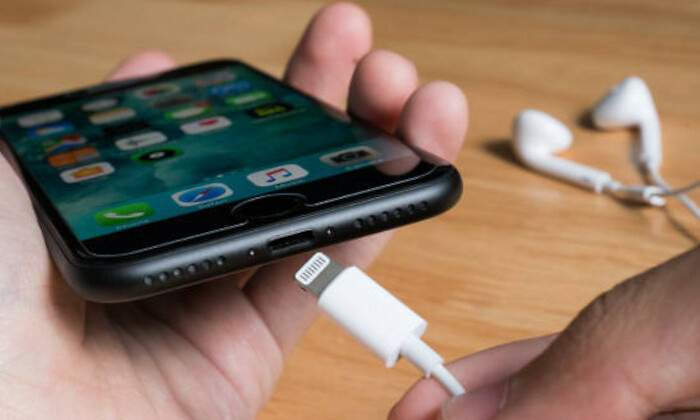iphone-cargando.jpg