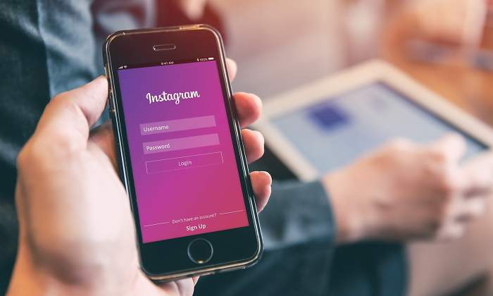 instagram-pantalla-movil-dreamstime.jpg