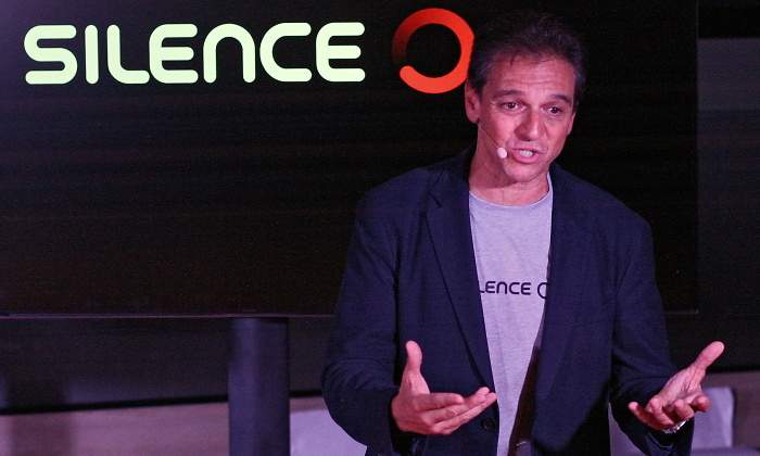 silence-carlos-sotelo.jpg