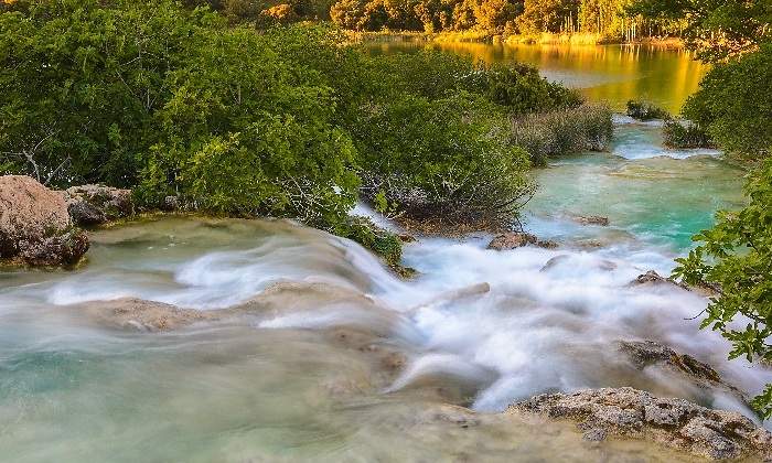 cascada-naturaleza-parque-naturla-ruidera-alberto-loyo-770x420.jpg