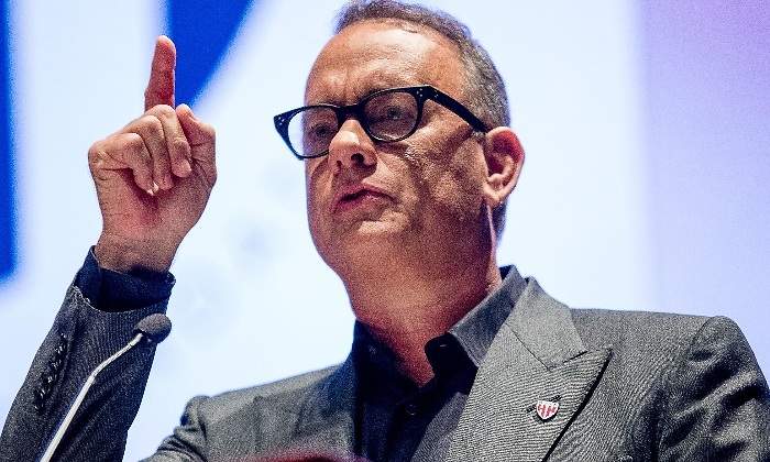 tomhanks.jpg