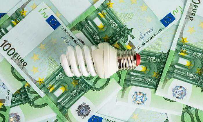 bombilla-luz-euros-dreamstime.jpg