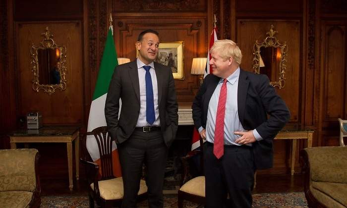 varadkar-johnson-gob-irlanda-770x420.jpg