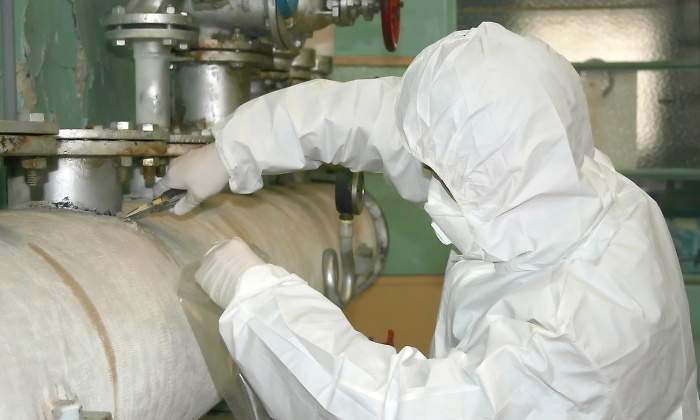 trabajador-amianto-dreamstime.jpg