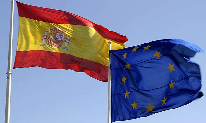 Bandera-Espana-Bandera-UE-Reuters.jpg
