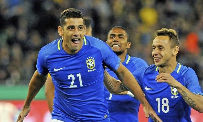 brasil-celebra-gol-australia-efe.jpg