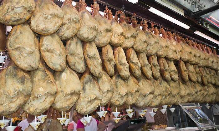 jamones-ibericos.jpg